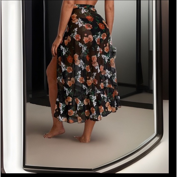 Beautiful Floral OSFM Open Up & Tie On Side Slit 4 Legs Swimsuit/Beach/Cover Up - Picture 6 of 9